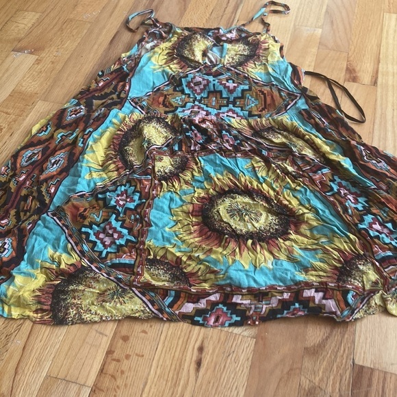 WOMEN’S Minkpink dress. Multicolored. Size M - Picture 5 of 7